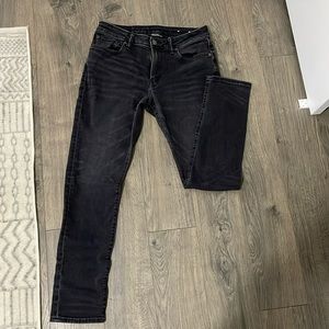 Men’s American Eagle next level flex skinny jeans